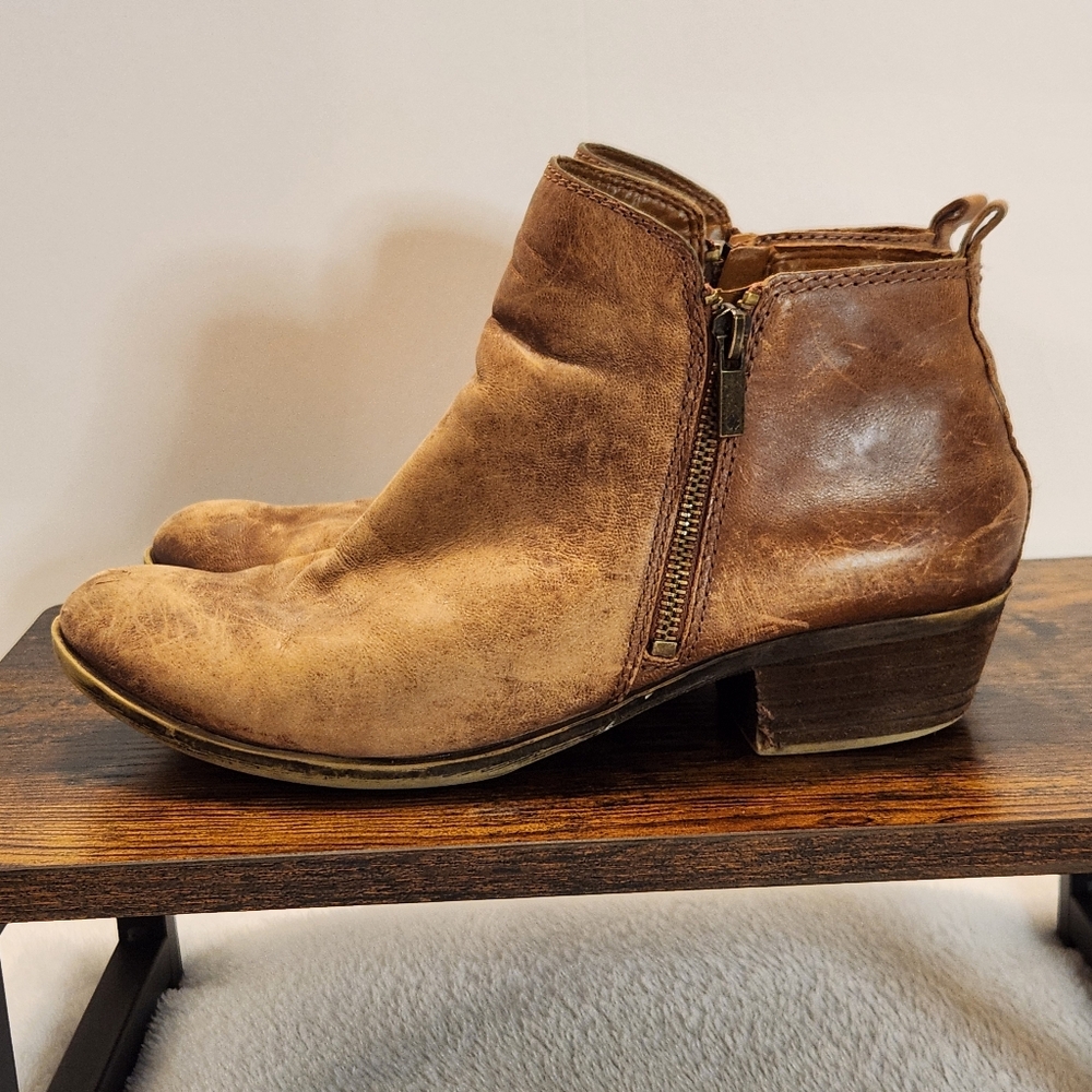 🍀Lucky Brand Basel Distressed Brown Booties Size 10